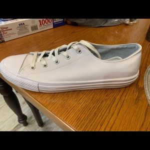 ALL white converse all-stars